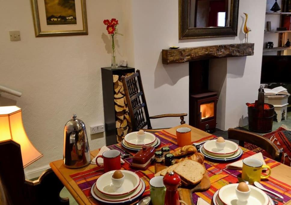 Cosy Holiday Cottage In Crickhowell. Llangattock Bagian luar foto