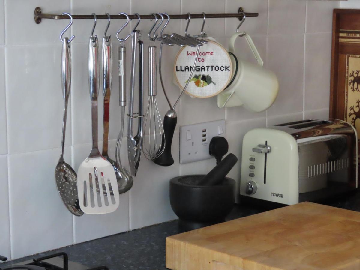 Cosy Holiday Cottage In Crickhowell. Llangattock Bagian luar foto